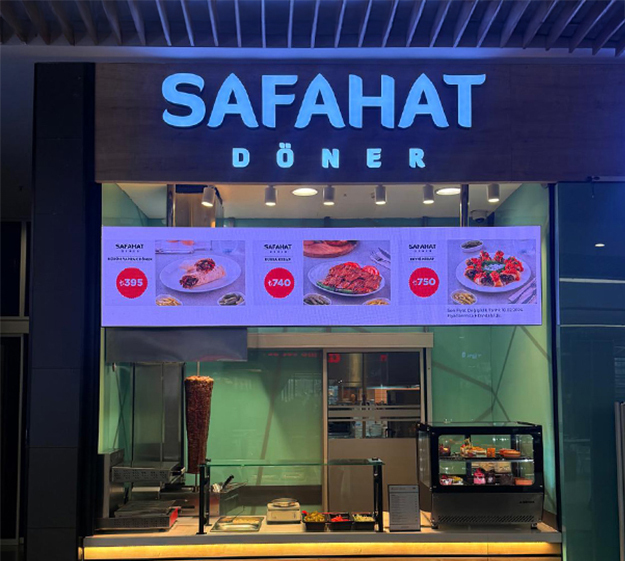 Safahat Döner